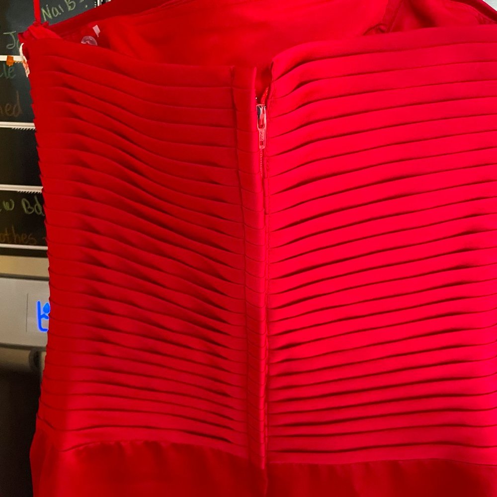 Red Strapless Prom/Pageant Dress (Medium) - Picture 4 of 7